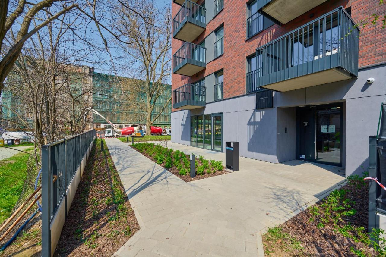 Modern Elegance Apartments Wroclaw With Ac By Noclegi Renters Bagian luar foto