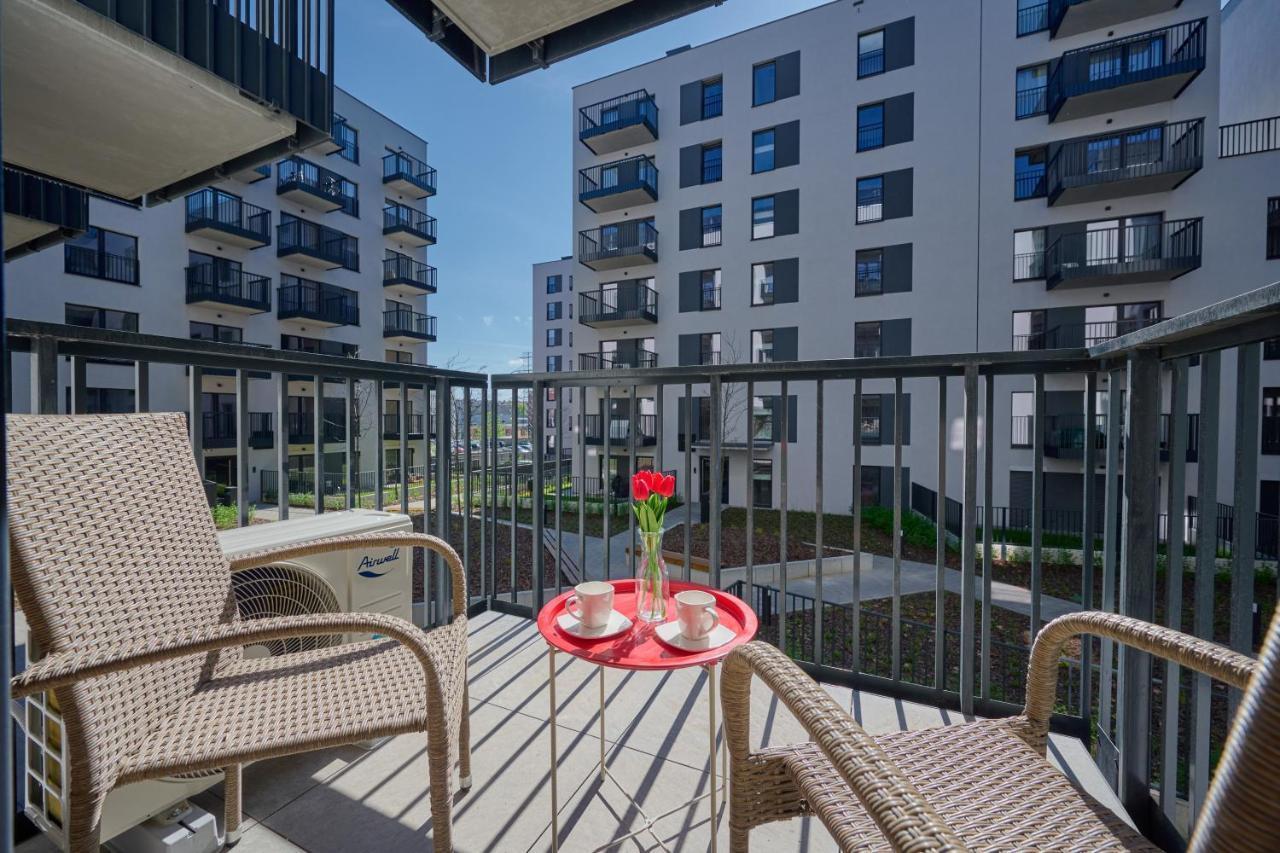 Modern Elegance Apartments Wroclaw With Ac By Noclegi Renters Bagian luar foto