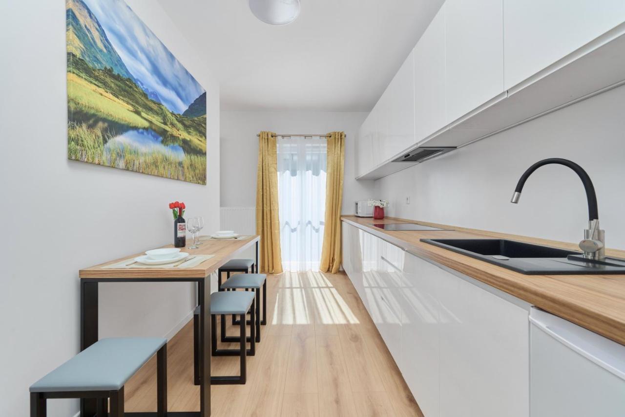 Modern Elegance Apartments Wroclaw With Ac By Noclegi Renters Bagian luar foto